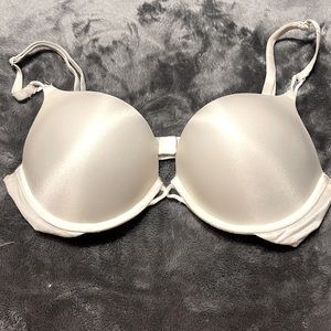 Victoria’s Secret Plunge Bombshell push-up